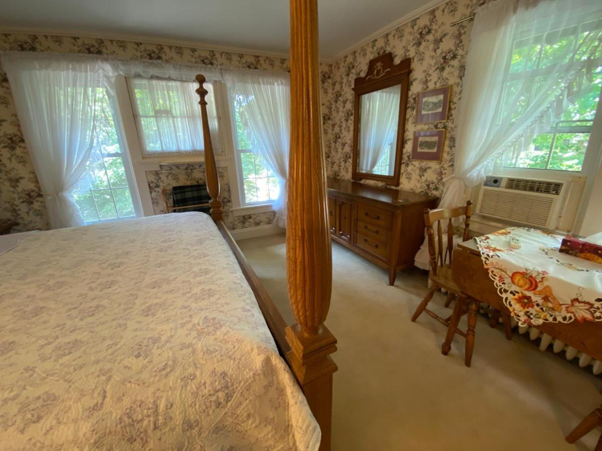 ניאגרה און דה לייק Bernard Gray Hall Bed And Breakfast מראה חיצוני תמונה